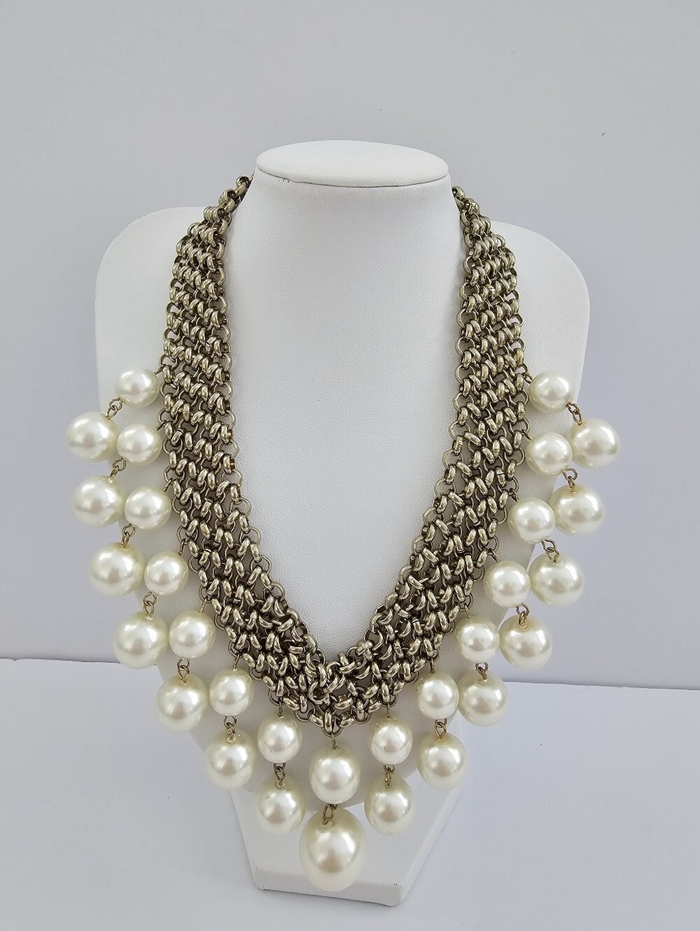 Susan Graver Gold Tone Mesh Chain Faux Pearl Bib Statement Necklace 21"